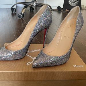 Christian Louboutin So Kate